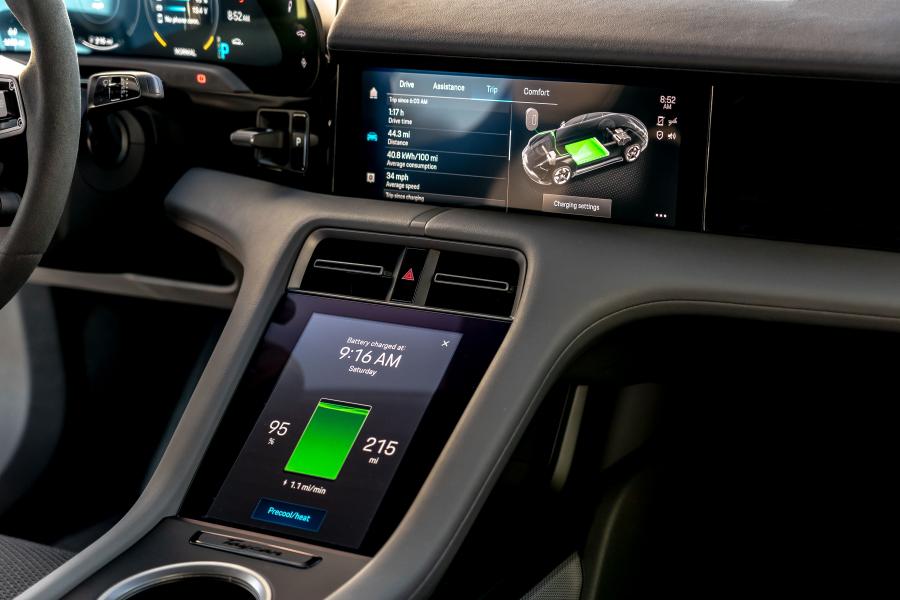 Детали интерьера Porsche Taycan 4S 2019 года  (WW) (фото 14 из 41)